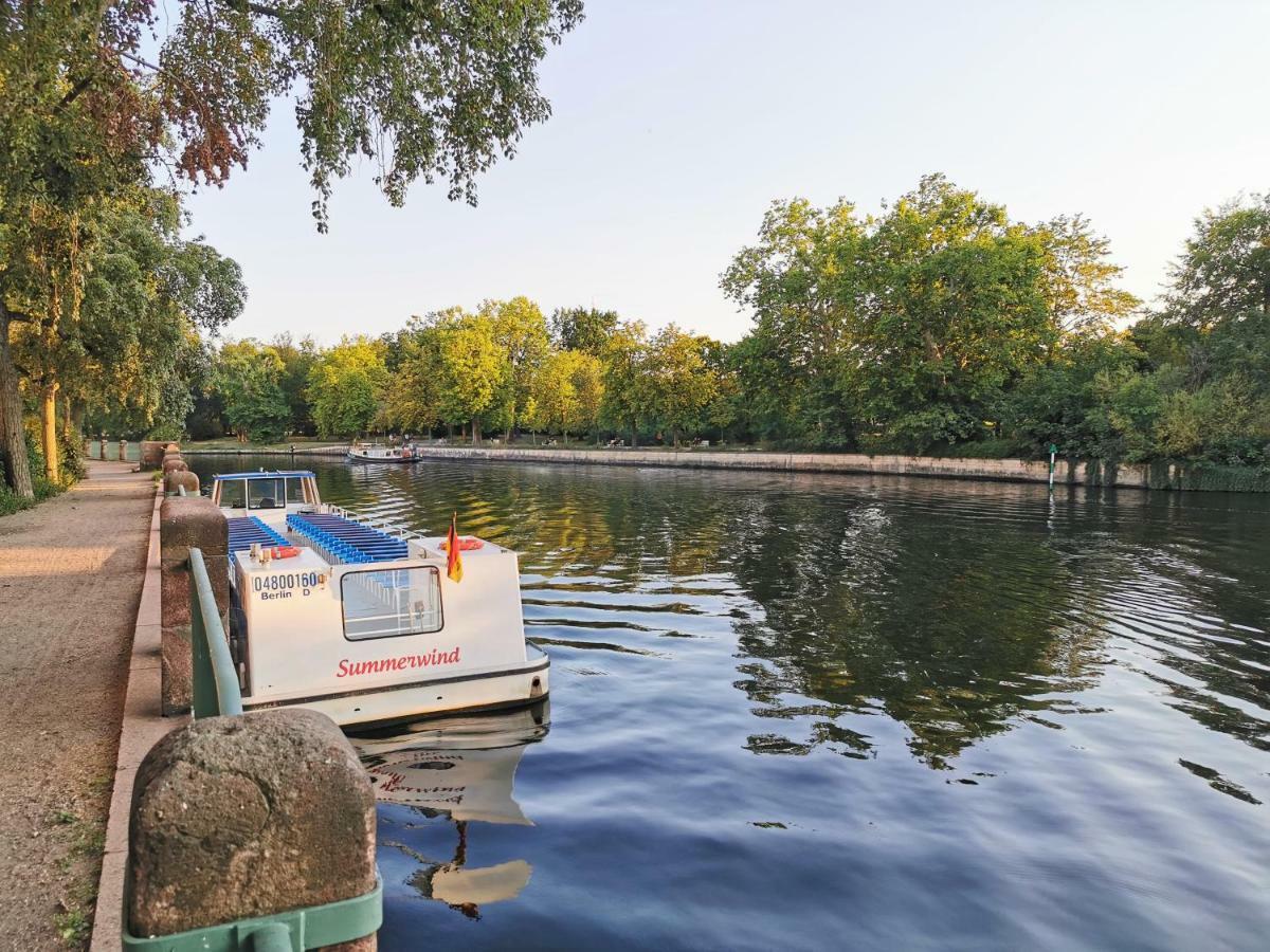 Kvh By Rockchair Apartments L Superhost Status L Boxspringbett Am Schloss Charlottenburg Welcomes You! Берлін Екстер'єр фото