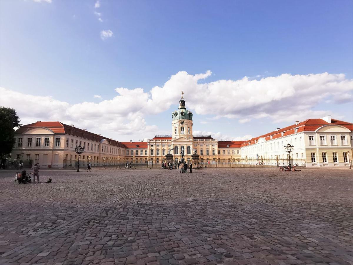 Kvh By Rockchair Apartments L Superhost Status L Boxspringbett Am Schloss Charlottenburg Welcomes You! Берлін Екстер'єр фото